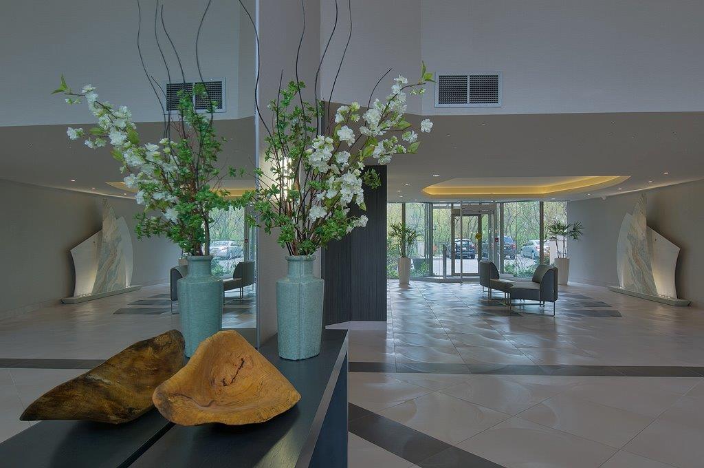 mdr-lobby-4-.jpg mdr-lobby-4-.jpg